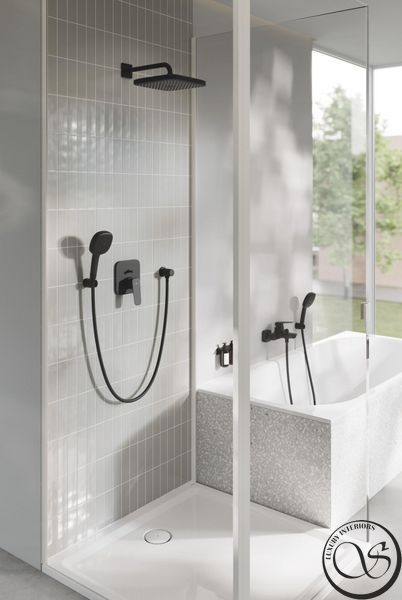 Верхний душ Grohe Tempesta 250 Cube, с кронштейном к стене с WaterSaving, черный матовый (266872430) 266872430 фото