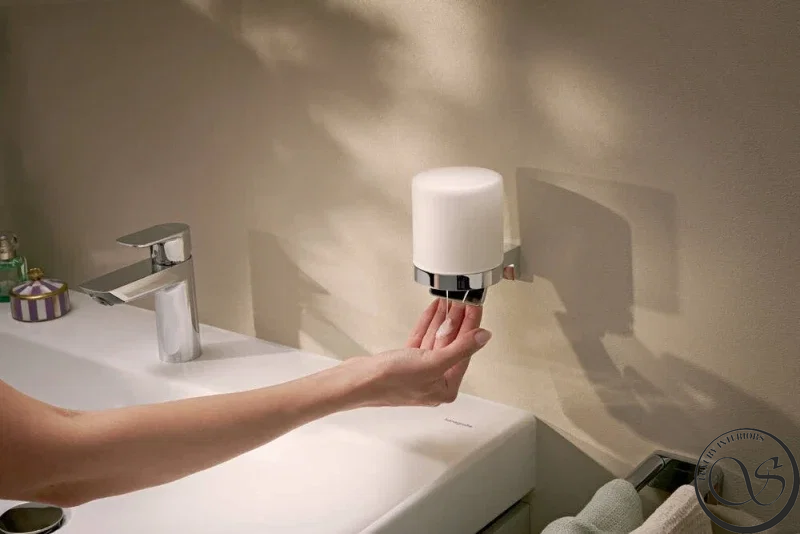 Диспенсер для жидкого мыла Hansgrohe AddStoris S 41765000, хром 41765000 фото